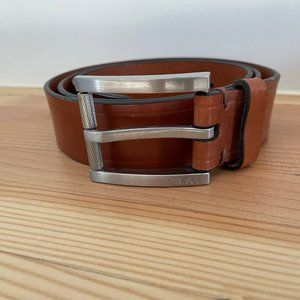 38" TUMI Belt